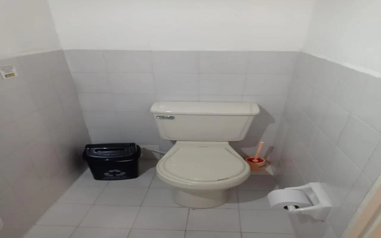 Yellow House Hostel Medellin Colombia