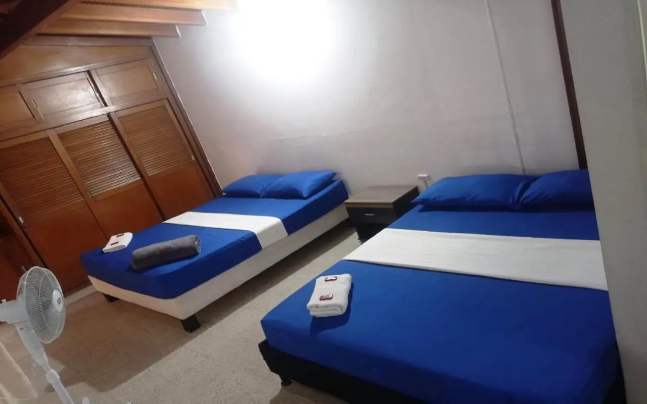 Yellow House Hostel Medellín