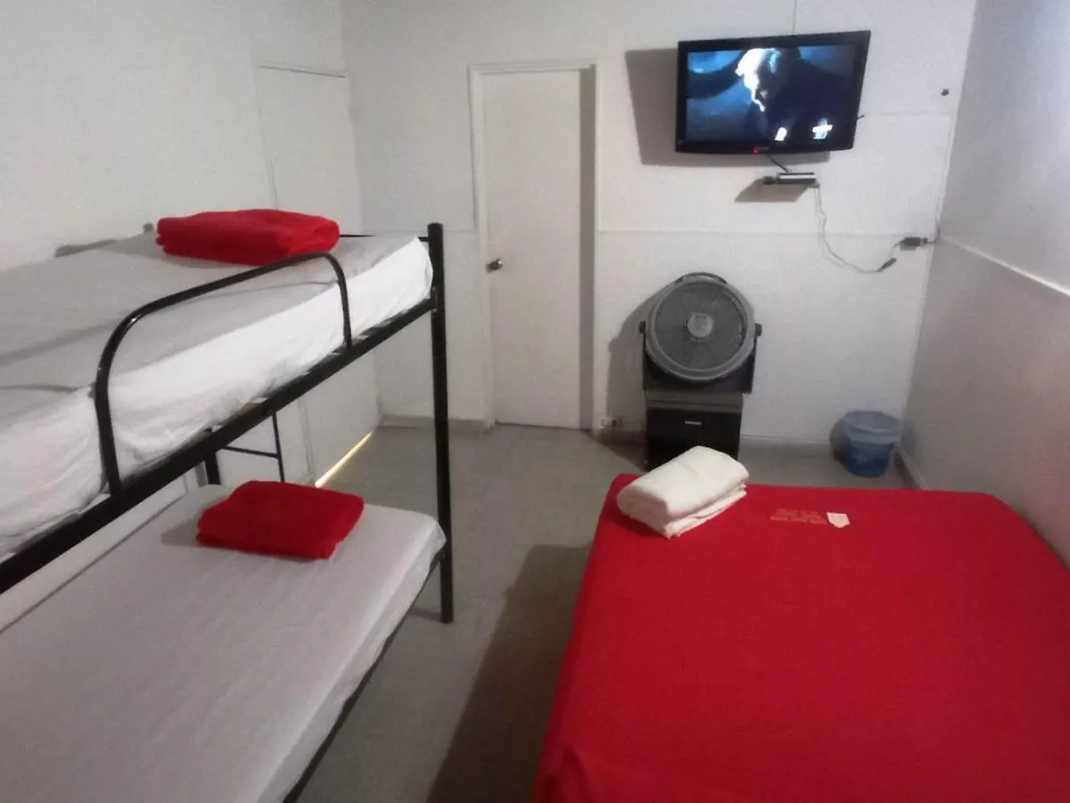 Yellow House Hostel Medellin