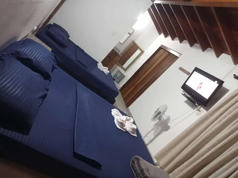 Yellow House Hostel Medellin