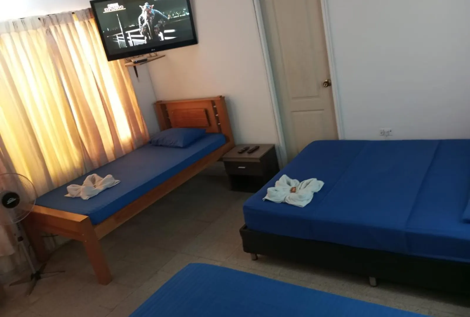Yellow House Hostel Medellin Colombia