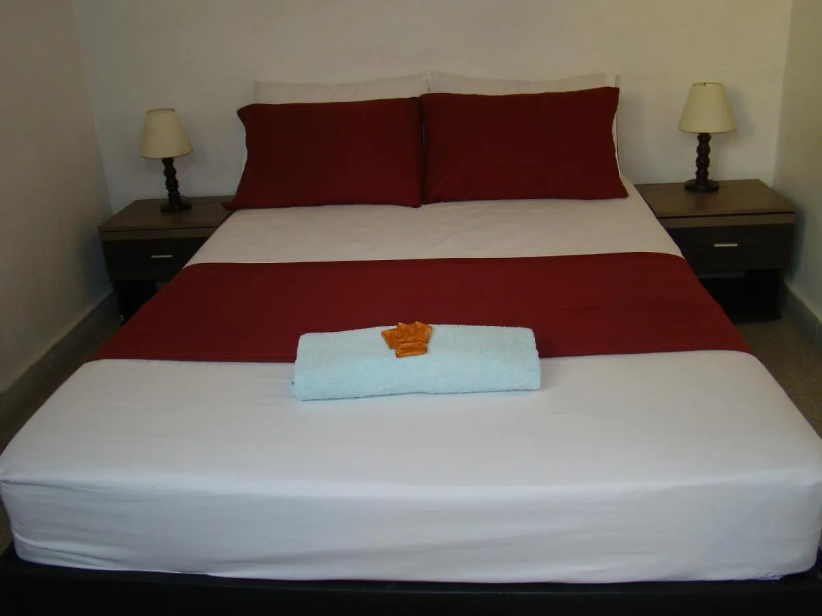 Yellow House Hostel Medellin 0*,  Colombia