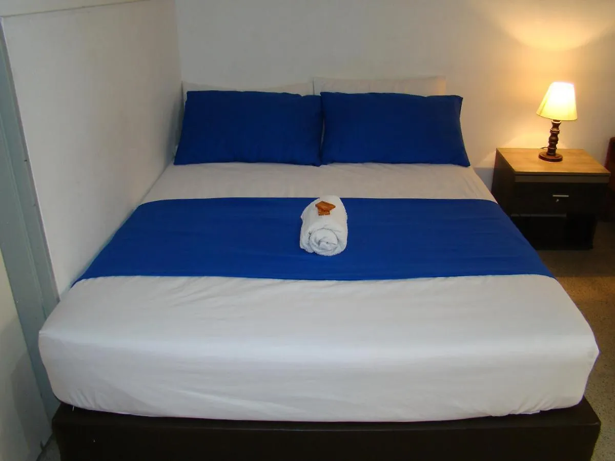Yellow House Hostel Medellin 0*,